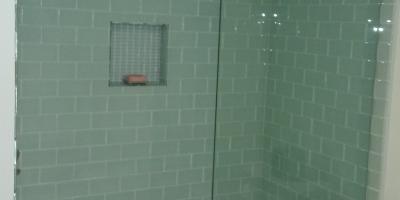 fixed shower screen